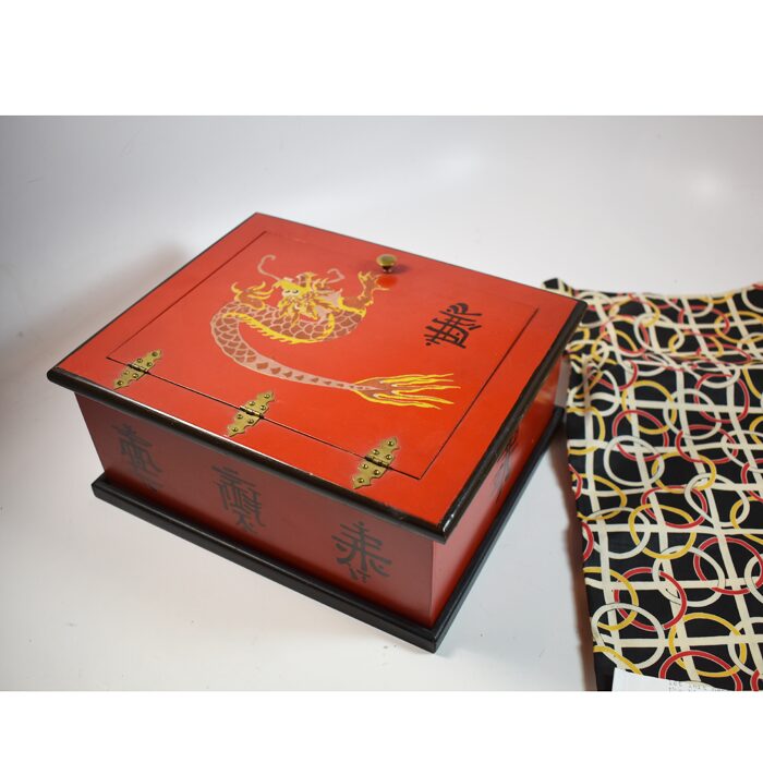 Loyd Tom Thumb Chest: rare with a wonderful ownership provenance - Image 3